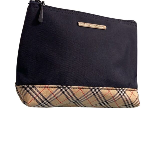 Burberry Nylon Nova Check Makeup Pouch/Bag Authenticated - Picture 2 of 9